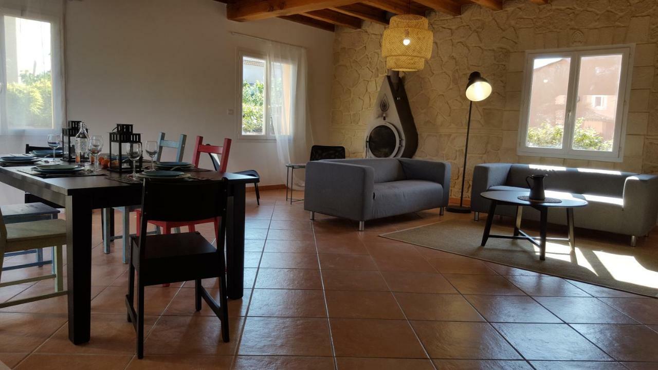 Maison Les Pins Aigues-Mortes Ngoại thất bức ảnh