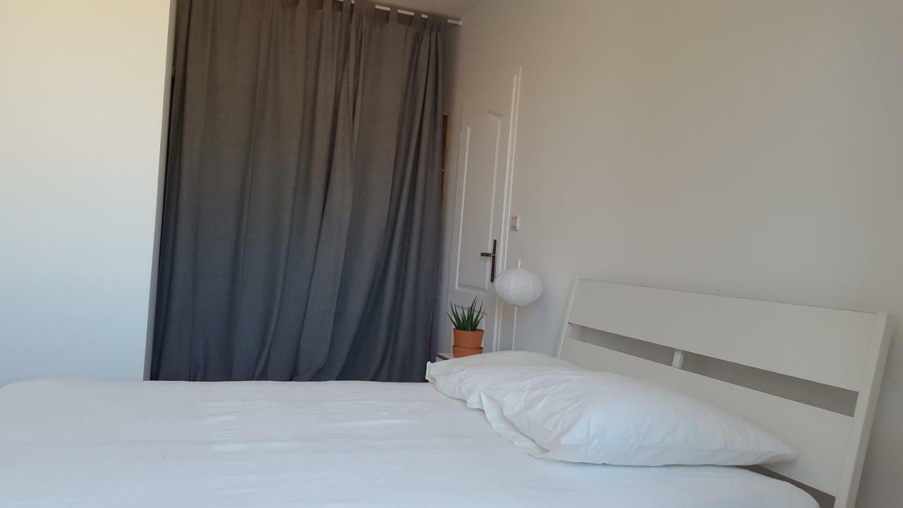 Maison Les Pins Aigues-Mortes Ngoại thất bức ảnh